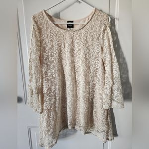 Calstyle off-white Blouse, size L, never worn
